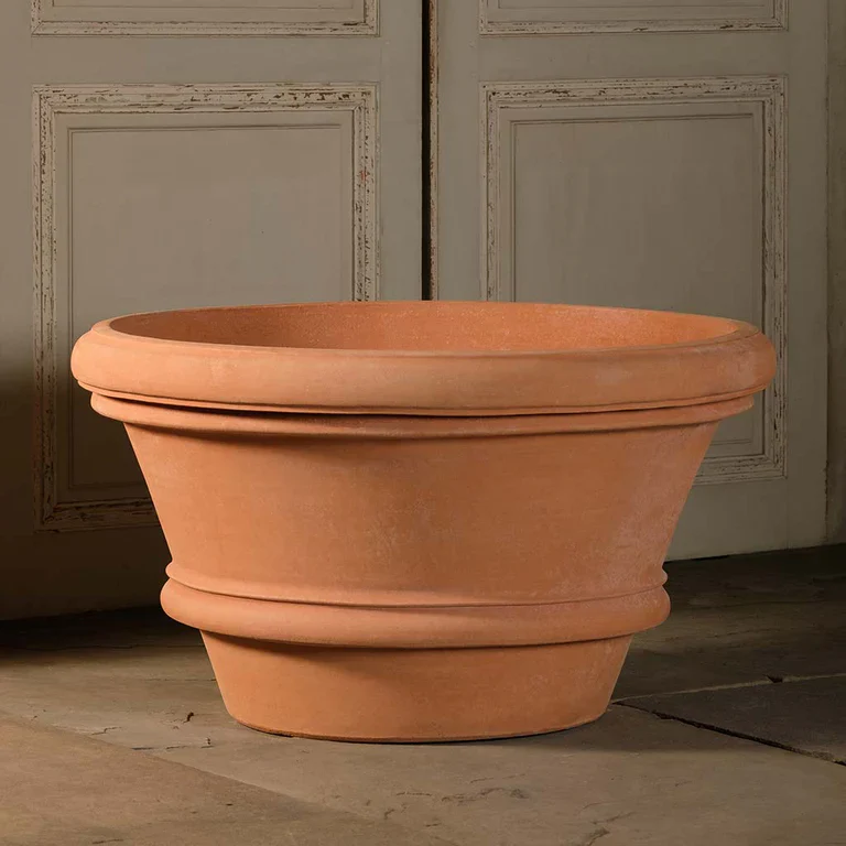 Italian Terracotta Artisan Squat Rolled Rim Pot - Image 5