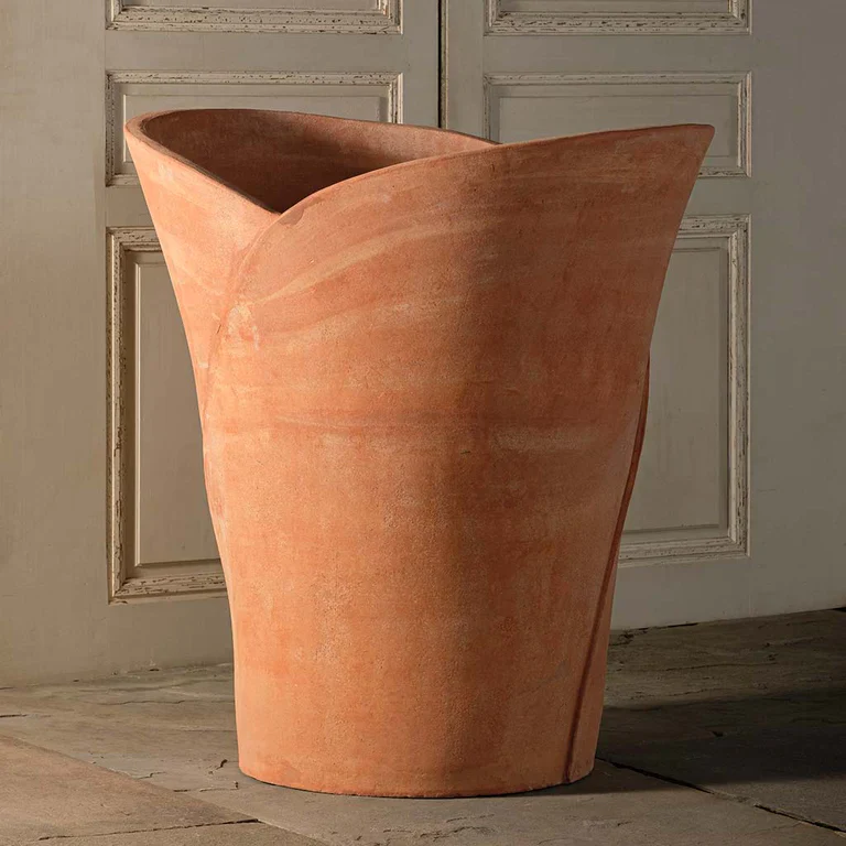 Italian Terracotta Calla Pot - Image 3